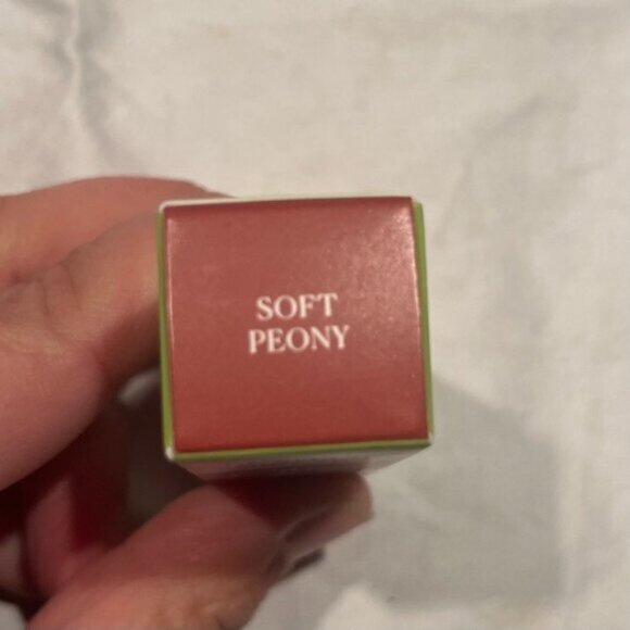 WELL PEOPLE LIP LUSH TINTED OIL - Picture 2 of 2